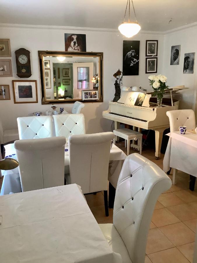 The Gallery B&B, The Glen, Kinsale ,County Cork エクステリア 写真