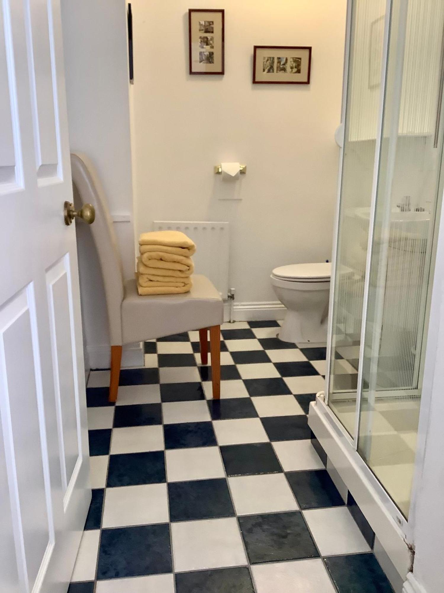 The Gallery B&B, The Glen, Kinsale ,County Cork エクステリア 写真