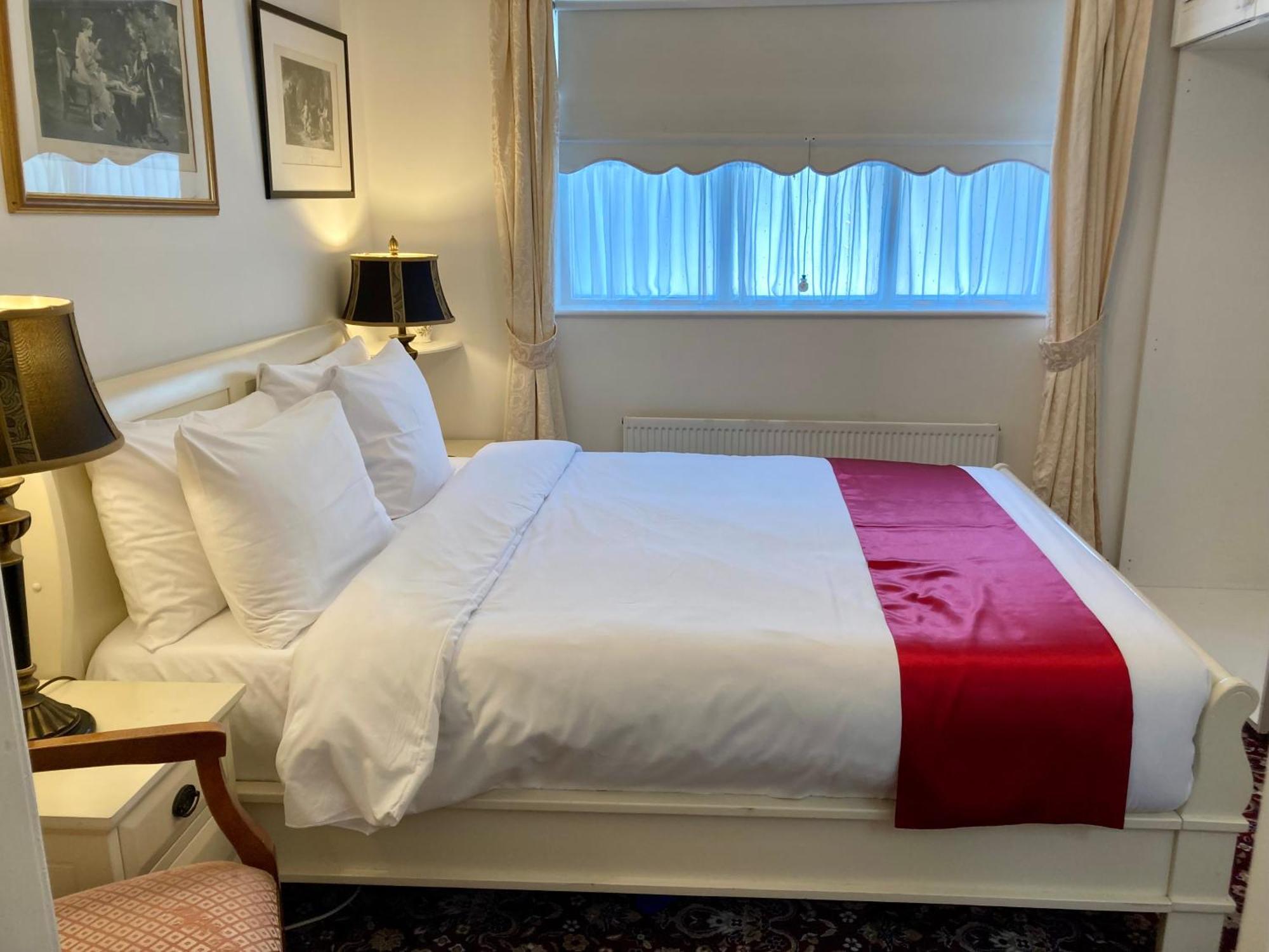 The Gallery B&B, The Glen, Kinsale ,County Cork エクステリア 写真